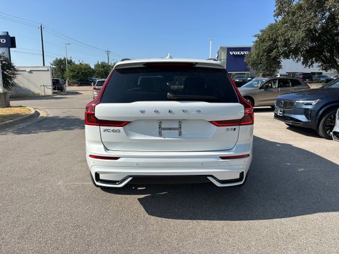 New 2026 Volvo XC60 B5 Core image 5