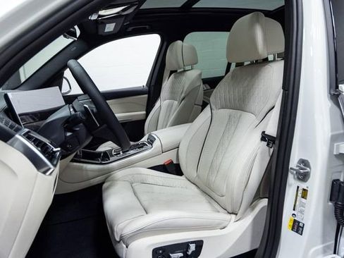 New 2026 BMW X5 xDrive50e image 24