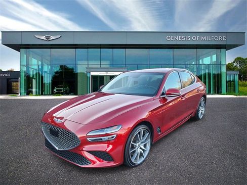 Used 2023 Genesis G70 2.0T image 1