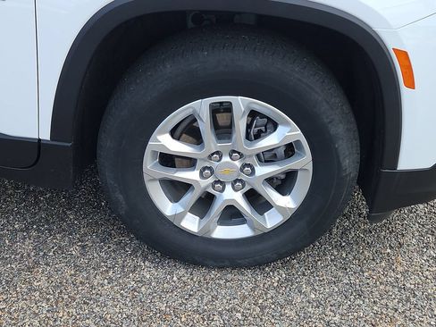Certified 2023 Chevrolet Traverse LS w/ Safety Package AWD/4WD image 10