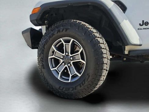 Used 2020 Jeep Gladiator Sport AWD/4WD image 41