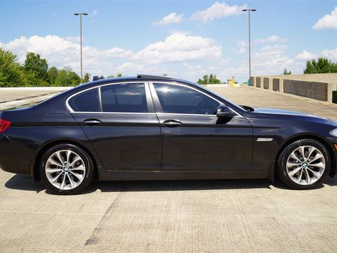 Used 2016 BMW 528i xDrive Sedan AWD/4WD image 6