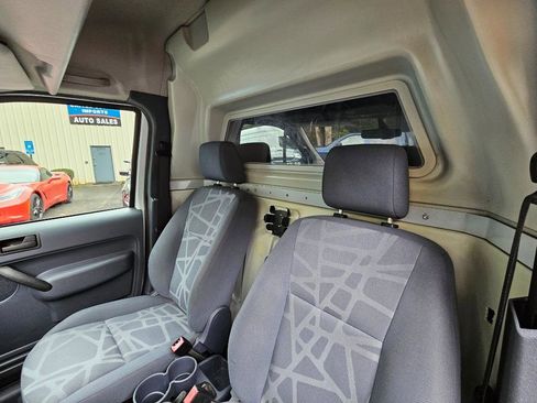 Used 2013 Ford Transit Connect XLT image 24