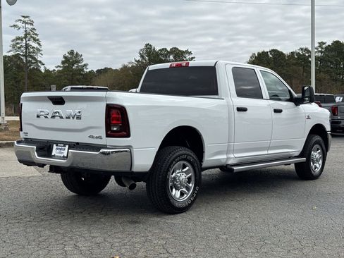 Used 2025 RAM 3500 Tradesman w/ Chrome Appearance Group image 10