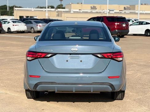 Certified 2025 Nissan Sentra SV FWD image 8