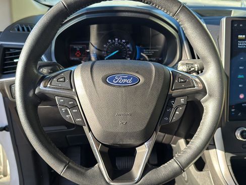 Used 2022 Ford Edge SEL w/ Convenience Package image 17