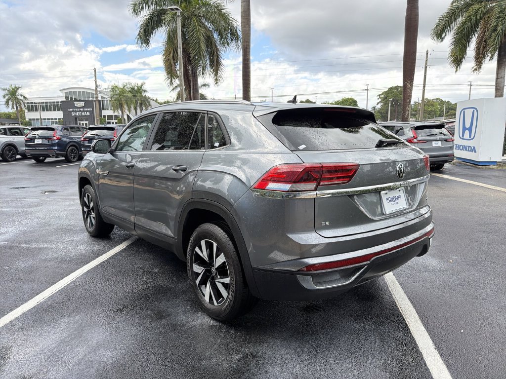 Used 2023 Volkswagen Atlas Cross Sport SE AWD/4WD image 16