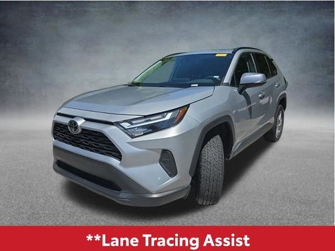Used 2024 Toyota RAV4 XLE FWD image 10