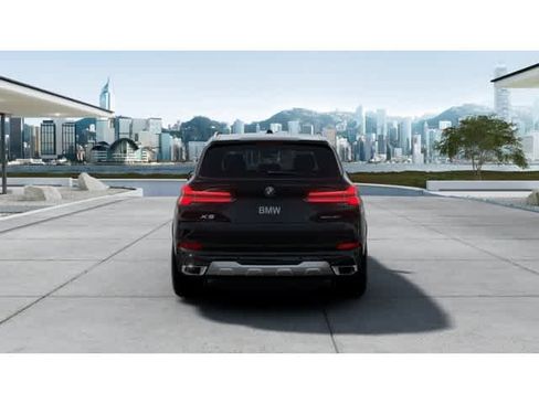 Used 2026 BMW X5 sDrive40i w/ Climate Comfort Package RWD image 5