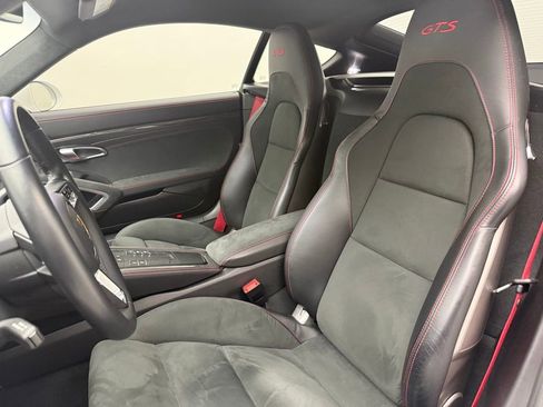 Used 2023 Porsche 718 Cayman GT4 image 5