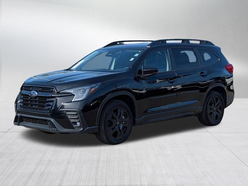 Certified 2025 Subaru Ascent Bronze Edition AWD/4WD image 3