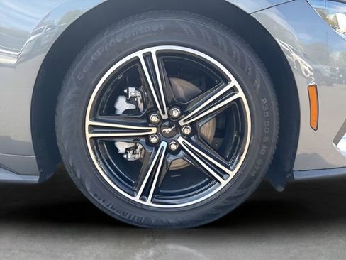 Used 2025 Ford Mustang Premium RWD image 37