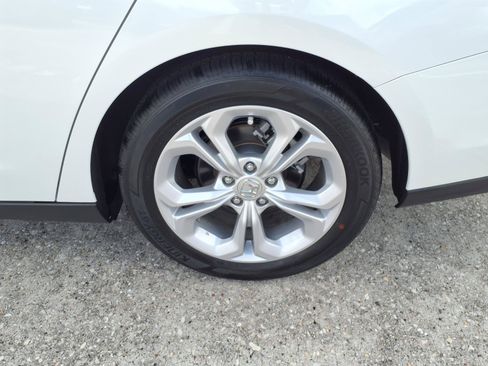 Certified 2026 Honda Accord LX image 24