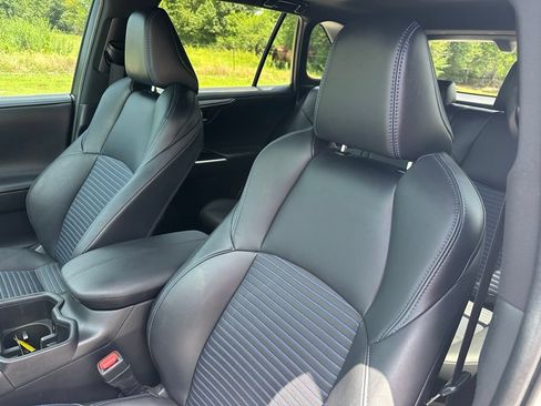 Used 2023 Toyota RAV4 XSE AWD/4WD image 21