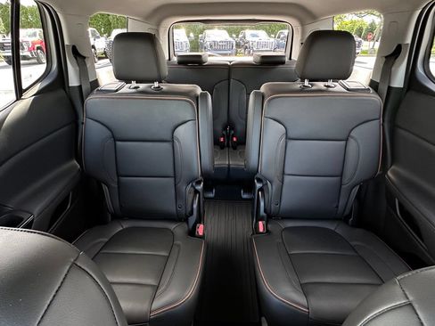Used 2023 GMC Acadia AT4 w/ Technology Package AWD/4WD image 28