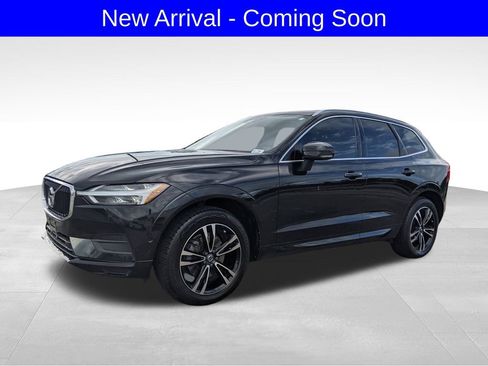 Used 2019 Volvo XC60 T5 Momentum w/ Multimedia Package image 4