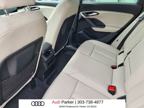 New 2025 Audi Q6 e-tron Premium image 8