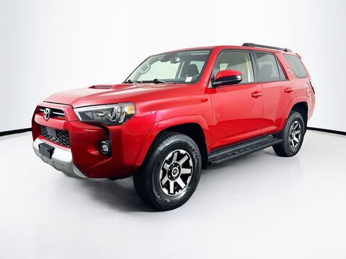 Used 2024 Toyota 4Runner TRD Off-Road image 3