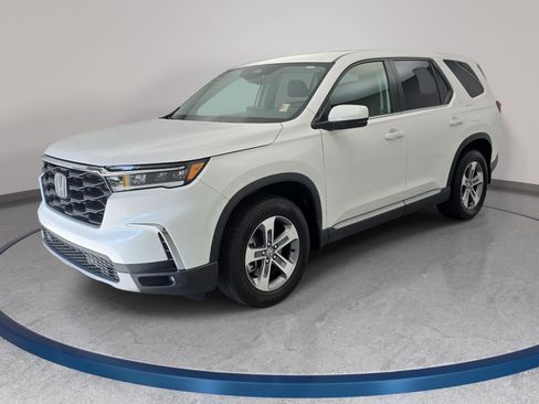 Certified 2025 Honda Pilot EX-L image 1