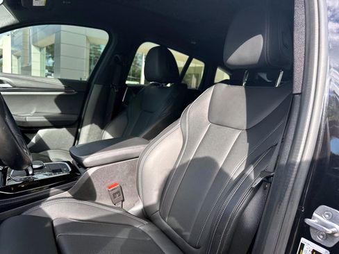 Used 2022 BMW X4 xDrive30i w/ M Sport Package 2 image 21