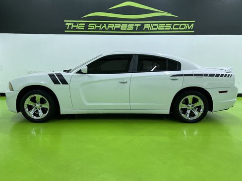 Used 2011 Dodge Charger Rallye RWD image 6