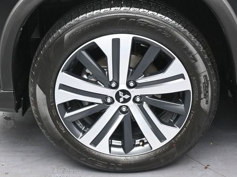 Used 2025 Mitsubishi Outlander Sport ES AWD/4WD image 33