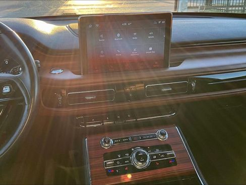 Used 2023 Lincoln Aviator Grand Touring w/ Class IV Trailer Tow Package image 8