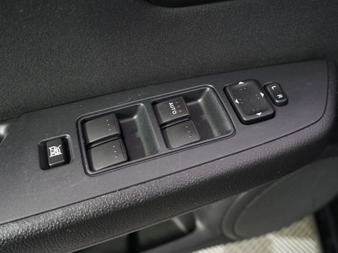 Used 2013 MAZDA MAZDA6 i Sport FWD image 23