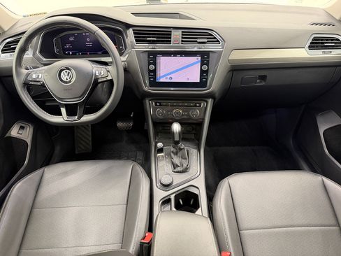 Used 2021 Volkswagen Tiguan SEL AWD/4WD image 15