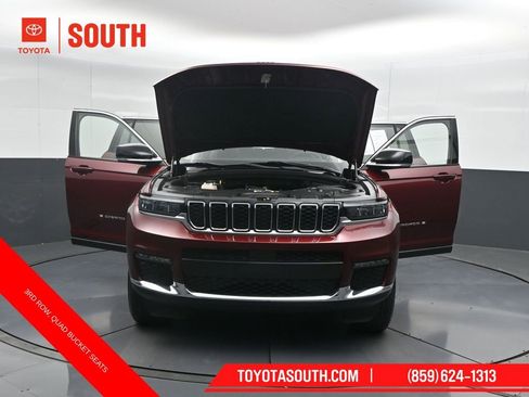 Used 2023 Jeep Grand Cherokee L Limited AWD/4WD image 58