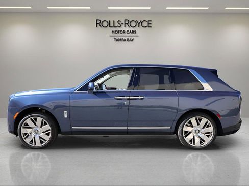 New 2026 Rolls-Royce Cullinan image 3