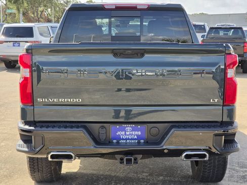 Used 2025 Chevrolet Silverado 1500 LT Trail Boss w/ Convenience Package II AWD/4WD image 8