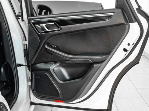 Used 2016 Porsche Macan Turbo w/ Premium Package Plus image 48