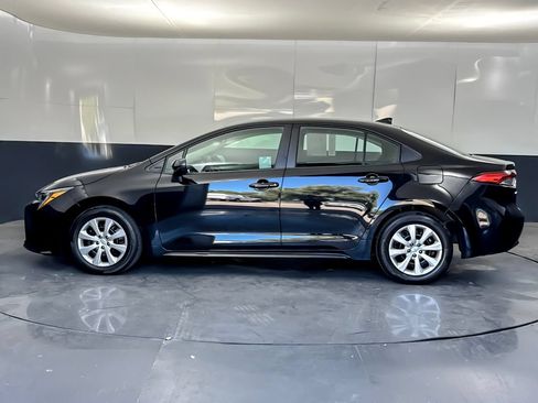 Used 2025 Toyota Corolla LE FWD image 6