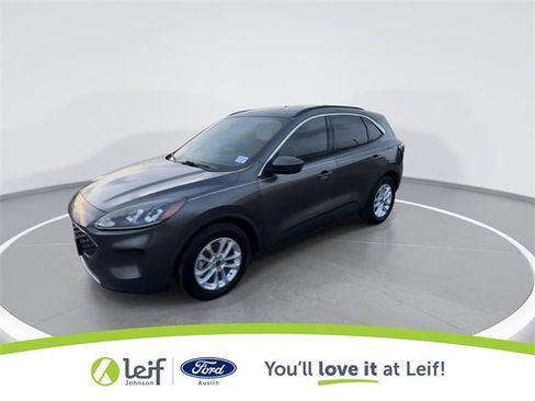 Used 2020 Ford Escape SE image 5