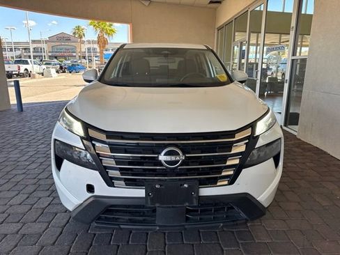 Used 2024 Nissan Rogue SV FWD image 7
