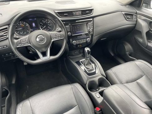 Used 2018 Nissan Rogue SL image 16