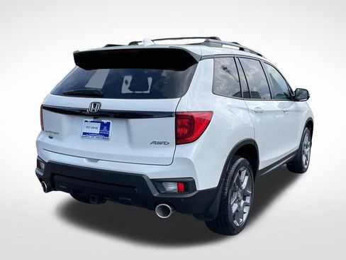 Used 2025 Honda Passport EX-L image 6