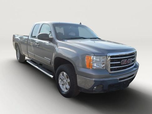 Used 2013 GMC Sierra 1500 SLE w/ Power Tech Package AWD/4WD image 8