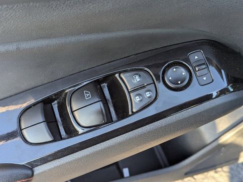 Used 2024 Nissan Altima 2.5 SR image 26