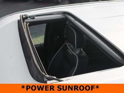 Used 2022 GMC Sierra 1500 AT4X image 5