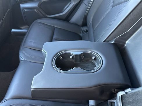 Used 2023 Porsche Macan image 33