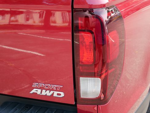 Used 2023 Honda Ridgeline Sport image 17