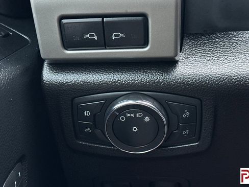 Used 2019 Ford F350 Lariat w/ Lariat Ultimate Package image 33