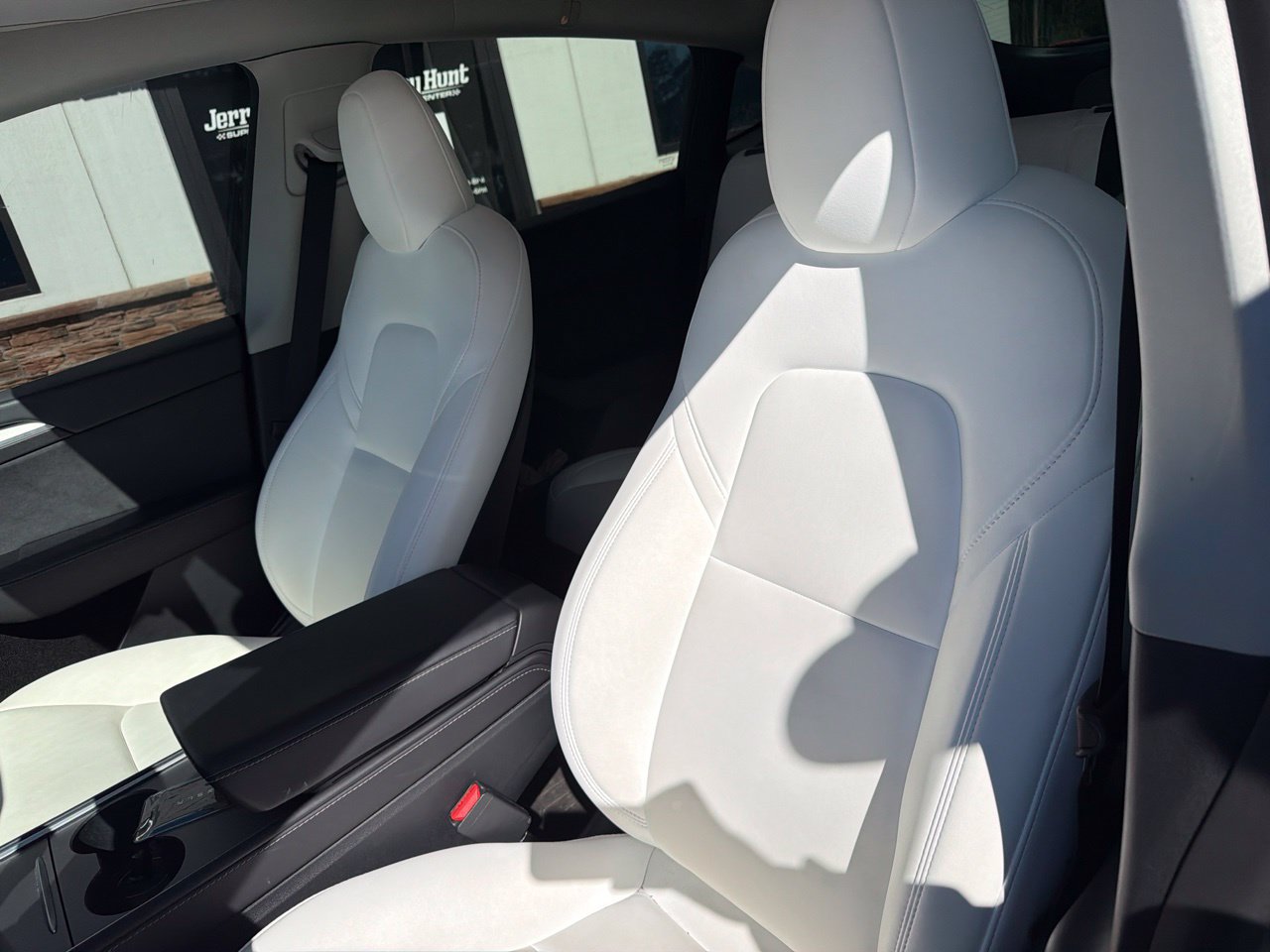Used 2024 Tesla Model Y Performance AWD/4WD image 2