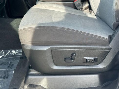 Used 2024 RAM 2500 Big Horn image 17