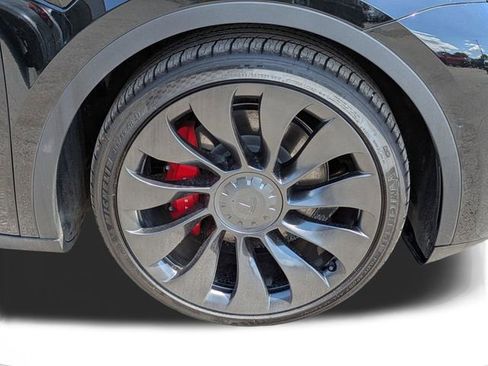 Used 2022 Tesla Model Y Performance AWD/4WD image 11