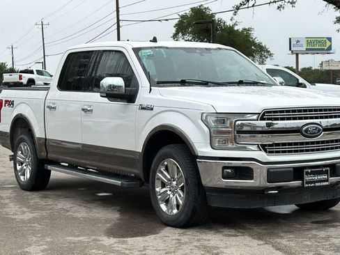 Used 2019 Ford F150 Lariat w/ Equipment Group 502A Luxury AWD/4WD image 3