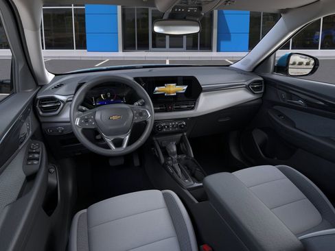 New 2026 Chevrolet TrailBlazer LT w/ Convenience Package FWD image 15
