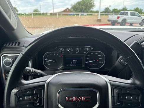 Used 2021 GMC Sierra 1500 SLT image 12